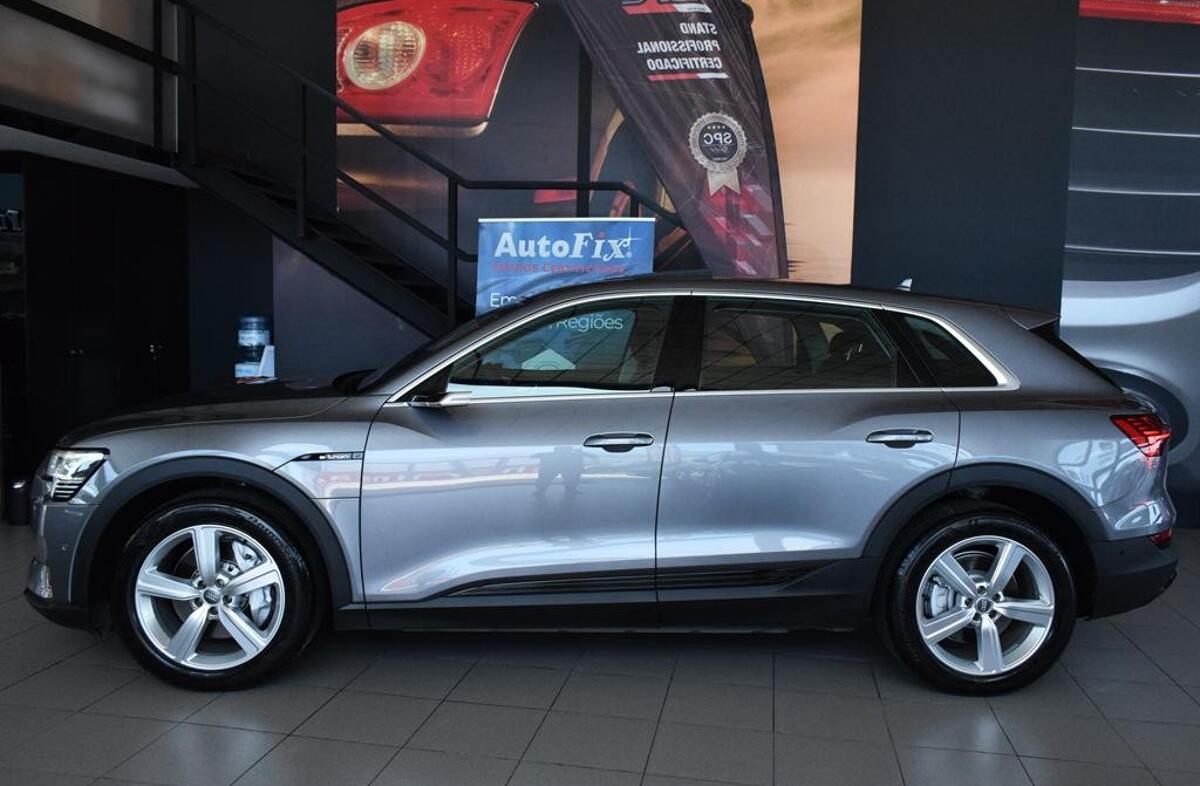 AUDI e-tron 55 quattro Advanced