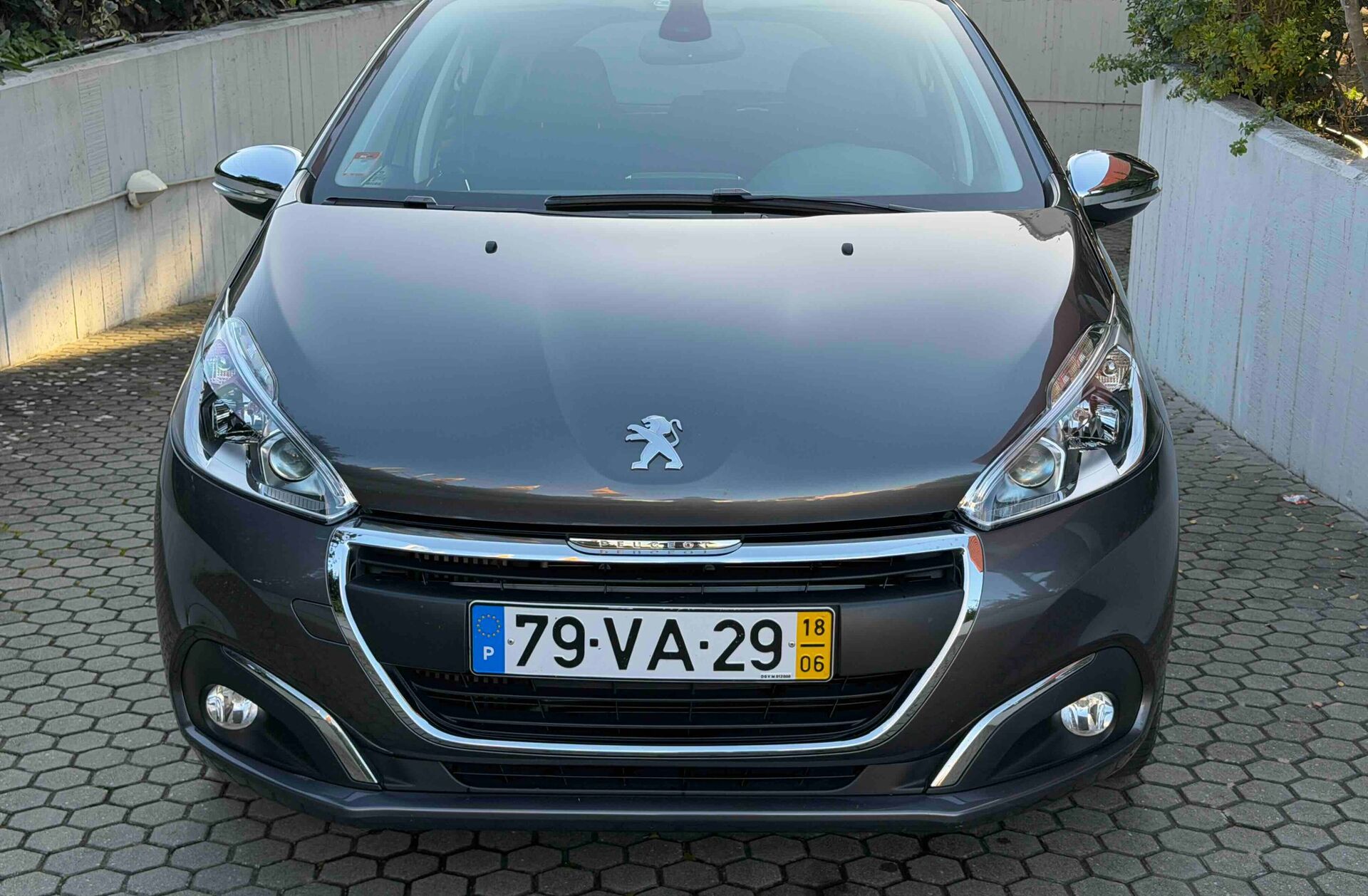 PEUGEOT 208 1.6 BlueHDi Style