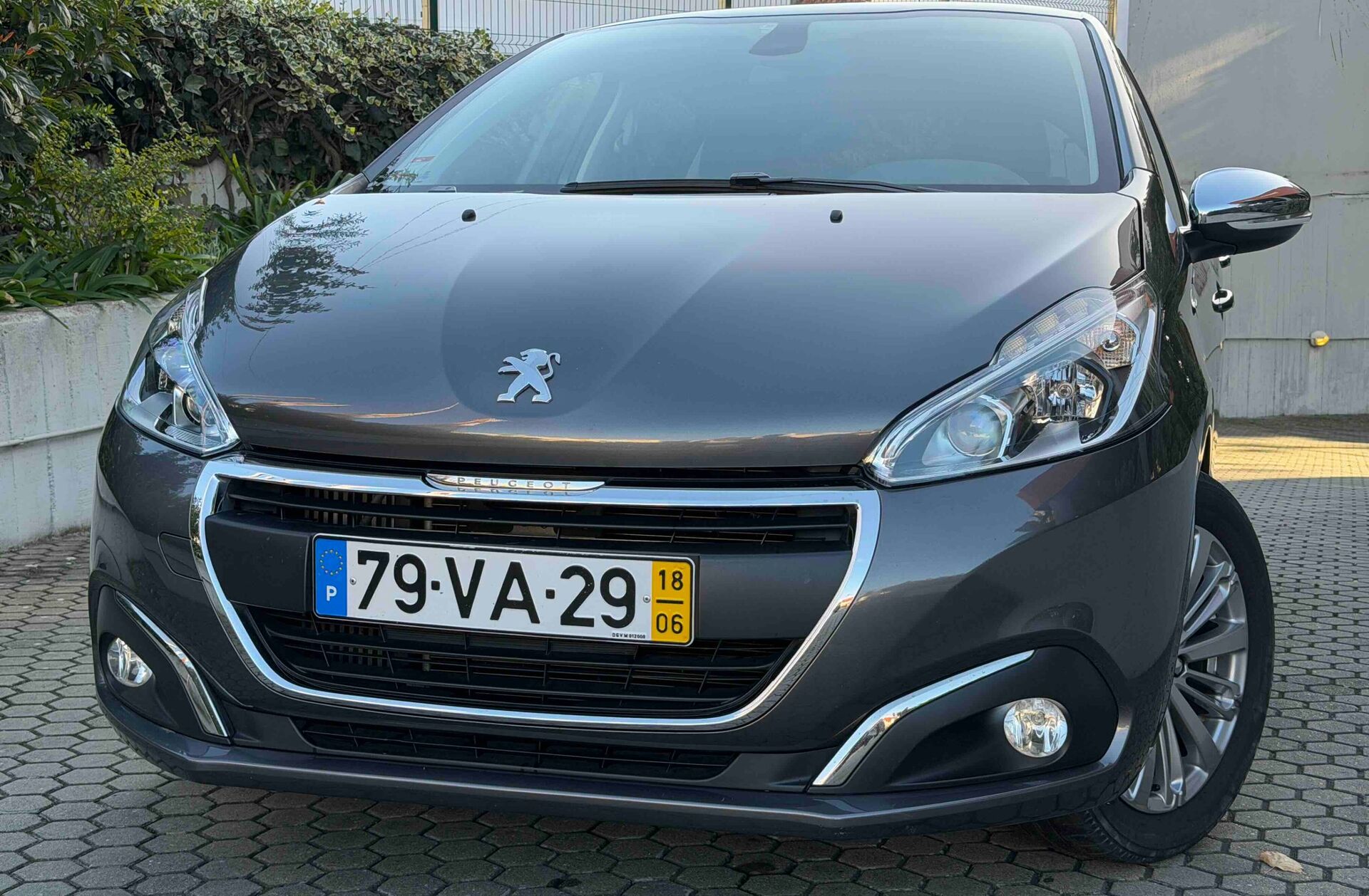 PEUGEOT 208 1.6 BlueHDi Style