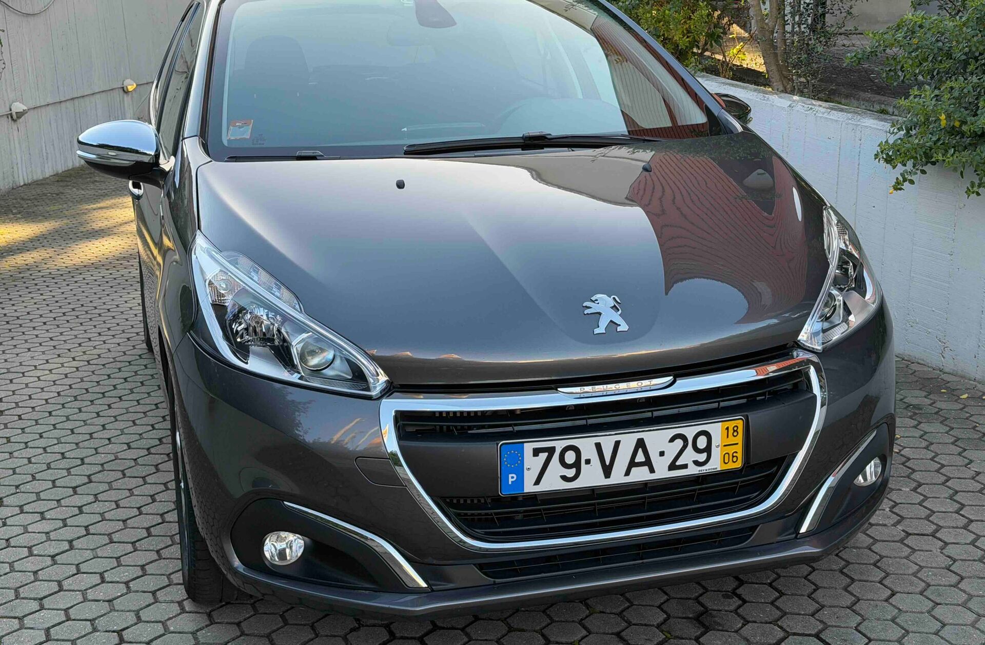 PEUGEOT 208 1.6 BlueHDi Style