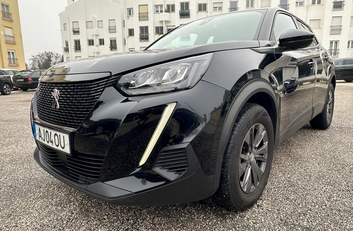 PEUGEOT 2008 1.2 PureTech Active Pack