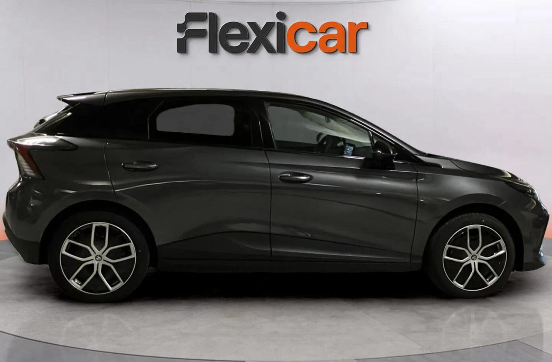 MG MG4 64 kWh Luxury