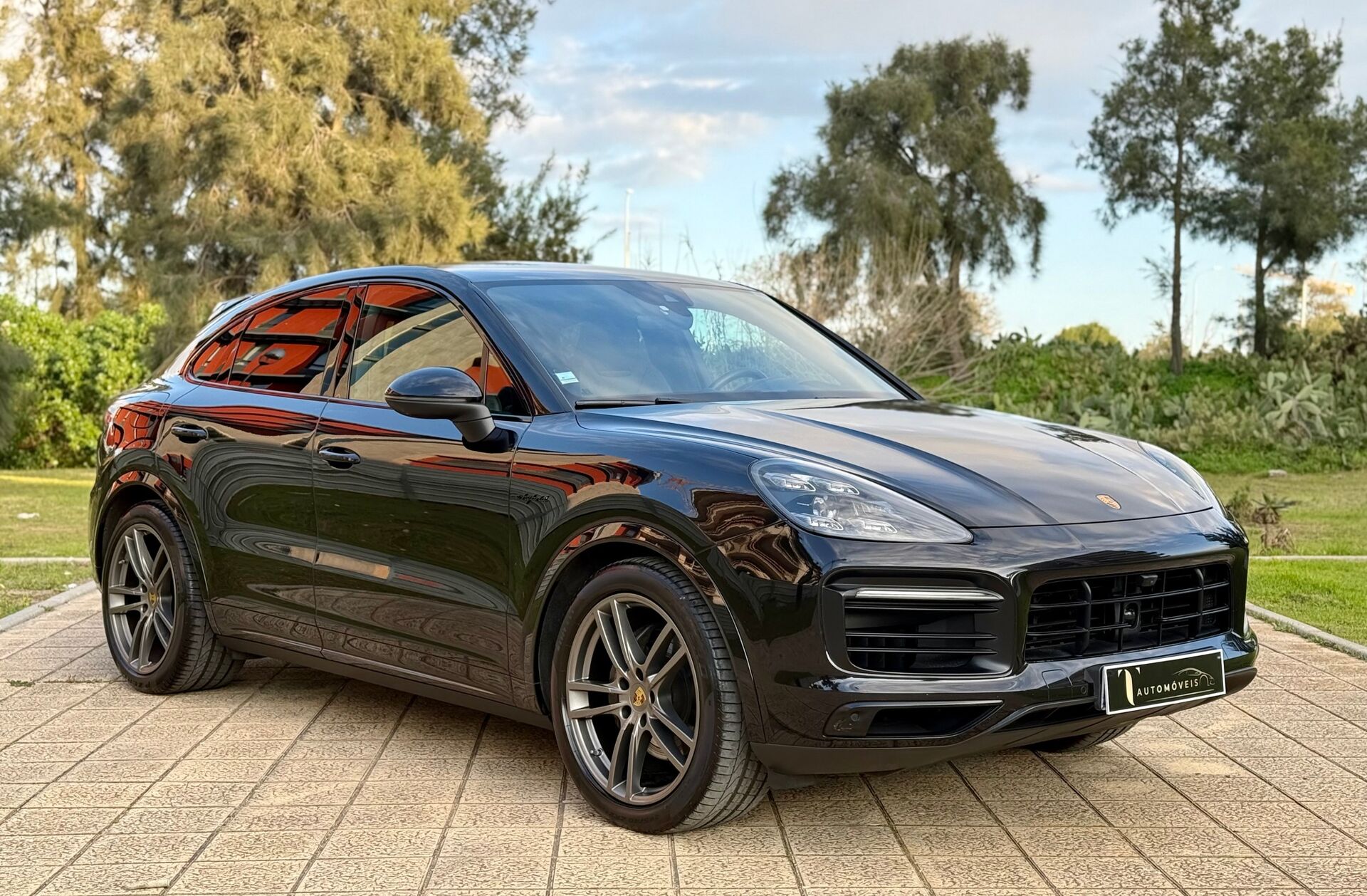 PORSCHE Cayenne E-Hybrid