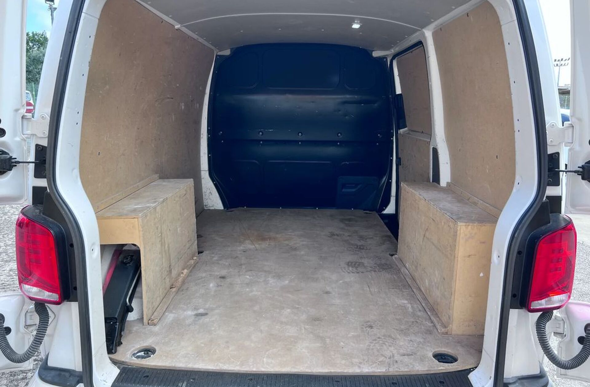 VOLKSWAGEN Transporter 2.0 TDI