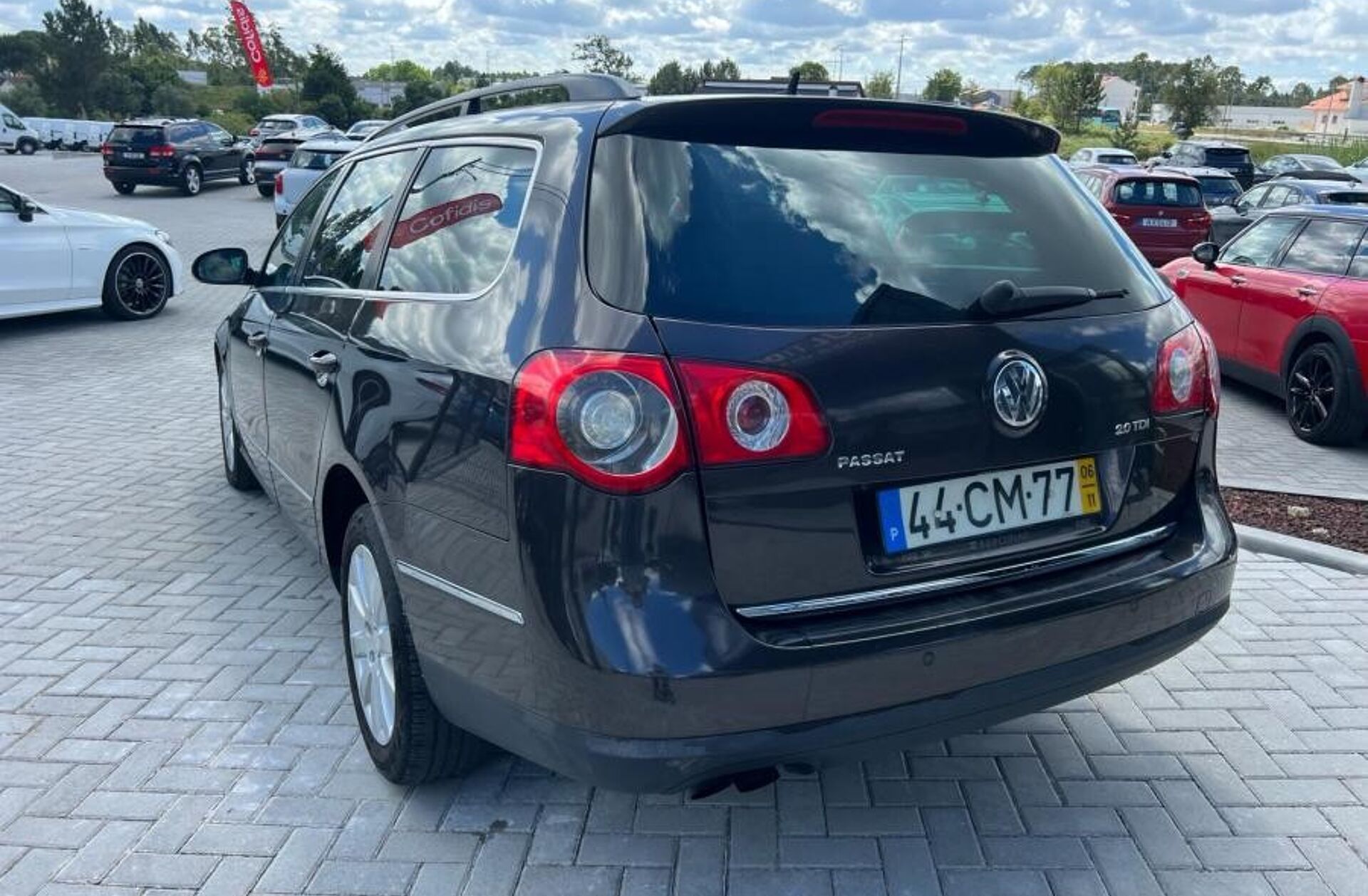 VOLKSWAGEN Passat 2.0 TDi Sportline