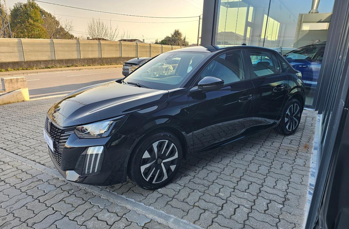 PEUGEOT 208 1.2 PureTech Allure