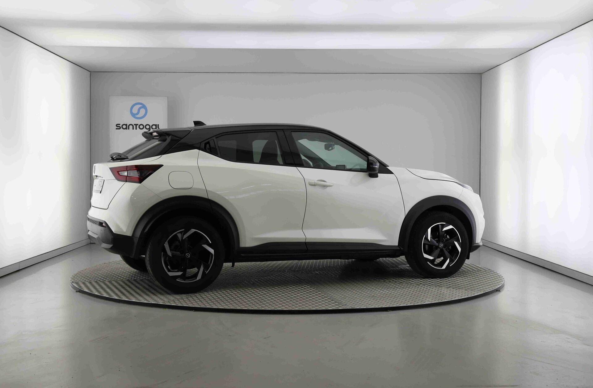 NISSAN Juke 1.0 DIG-T N-Connecta NAV.+TwoTone NC