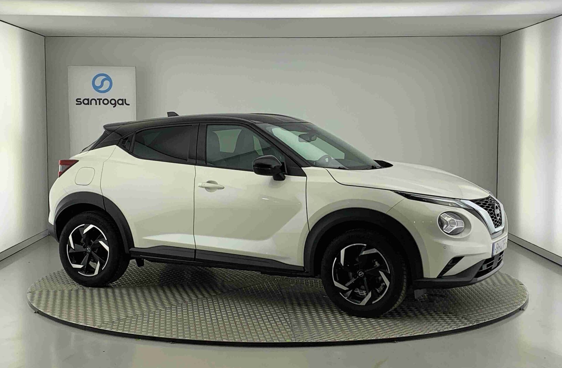 NISSAN Juke 1.0 DIG-T N-Connecta NAV.+TwoTone NC