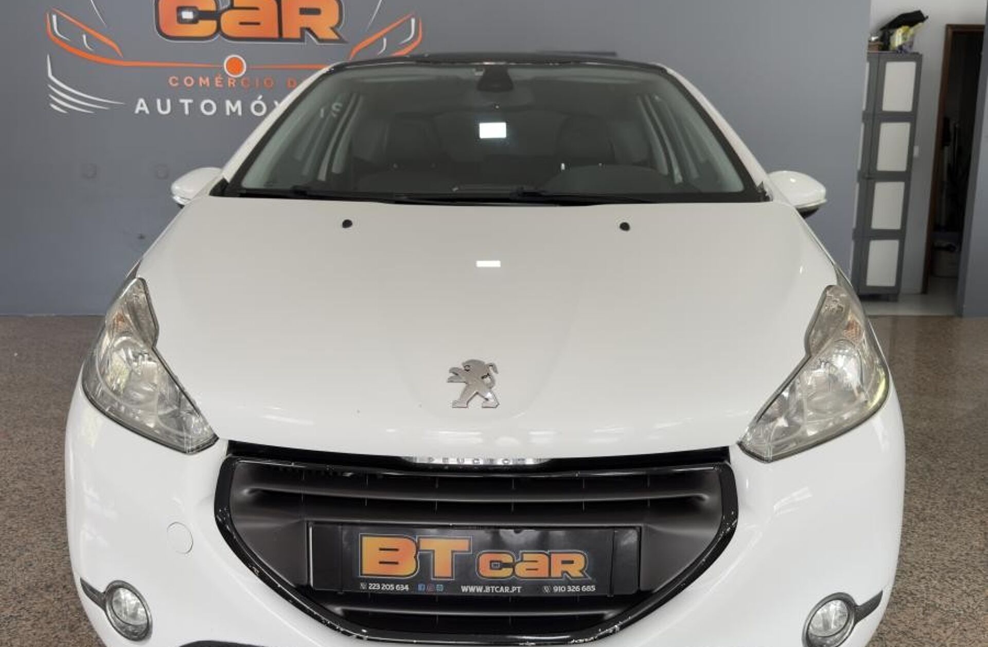 PEUGEOT 208 1.6 THP Allure
