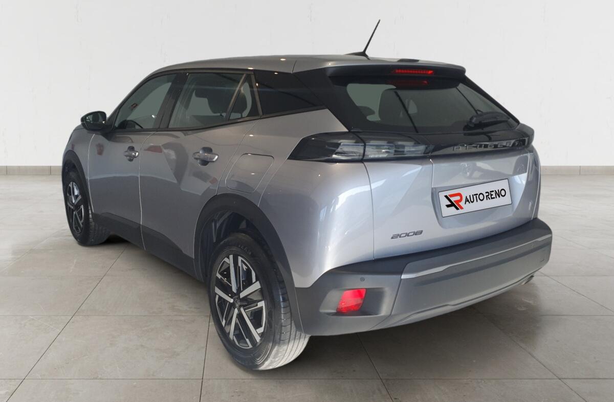 PEUGEOT 2008 1.2 PureTech Style