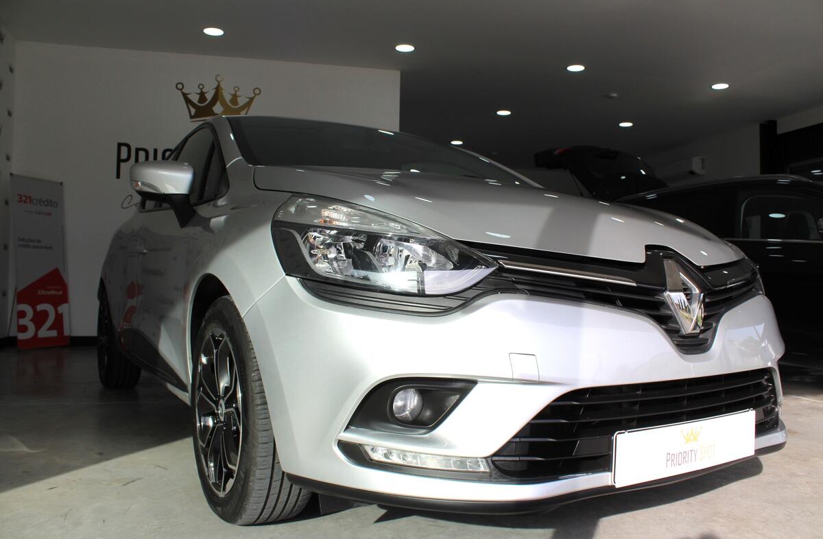 RENAULT Clio 1.5 dCi Limited