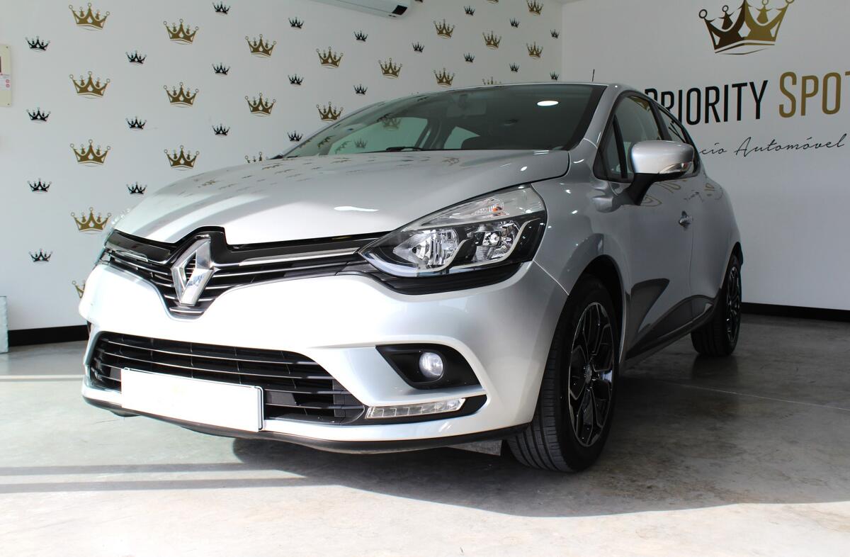 RENAULT Clio 1.5 dCi Limited