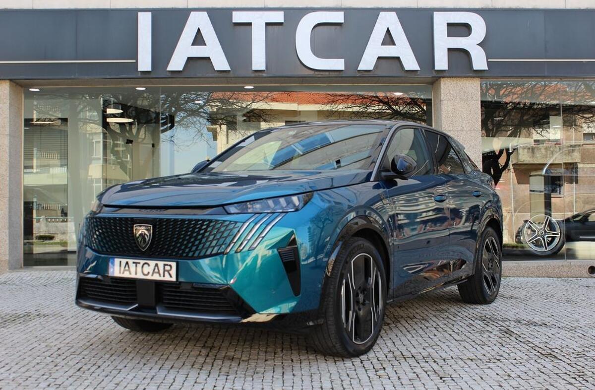PEUGEOT 3008 e- 73 kWh GT