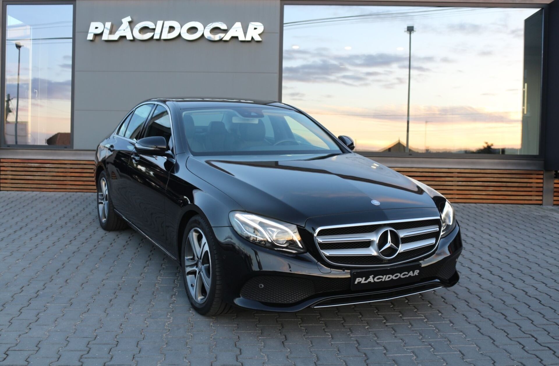 MERCEDES Classe E E 220 d Avantgarde+