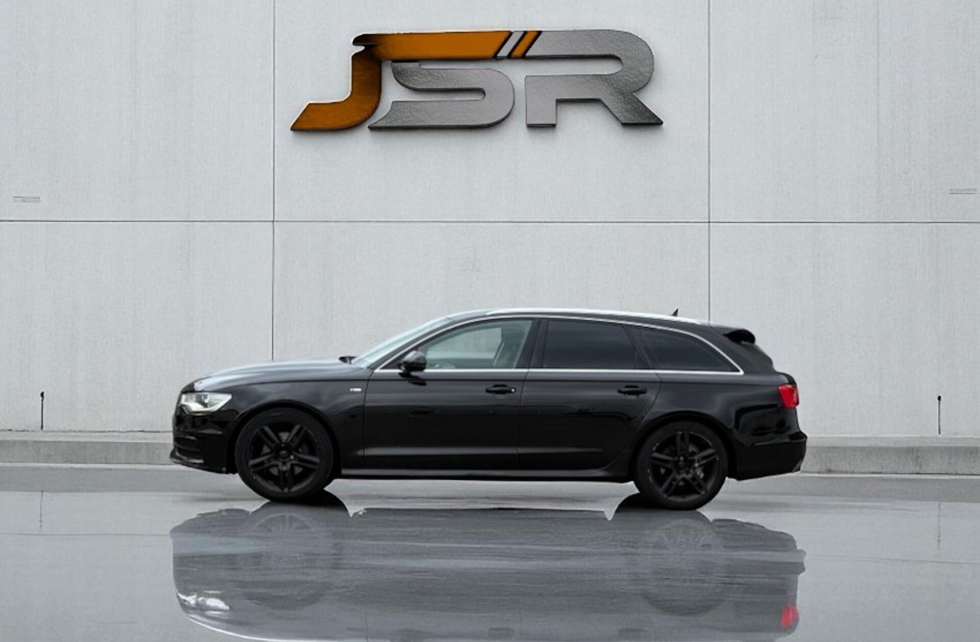 AUDI A6 2.0 TDi S-line Multitronic