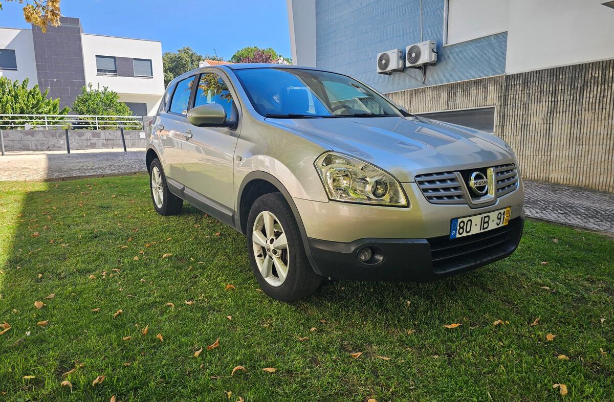 NISSAN Qashqai 1.5 dCi Tekna Sport 17