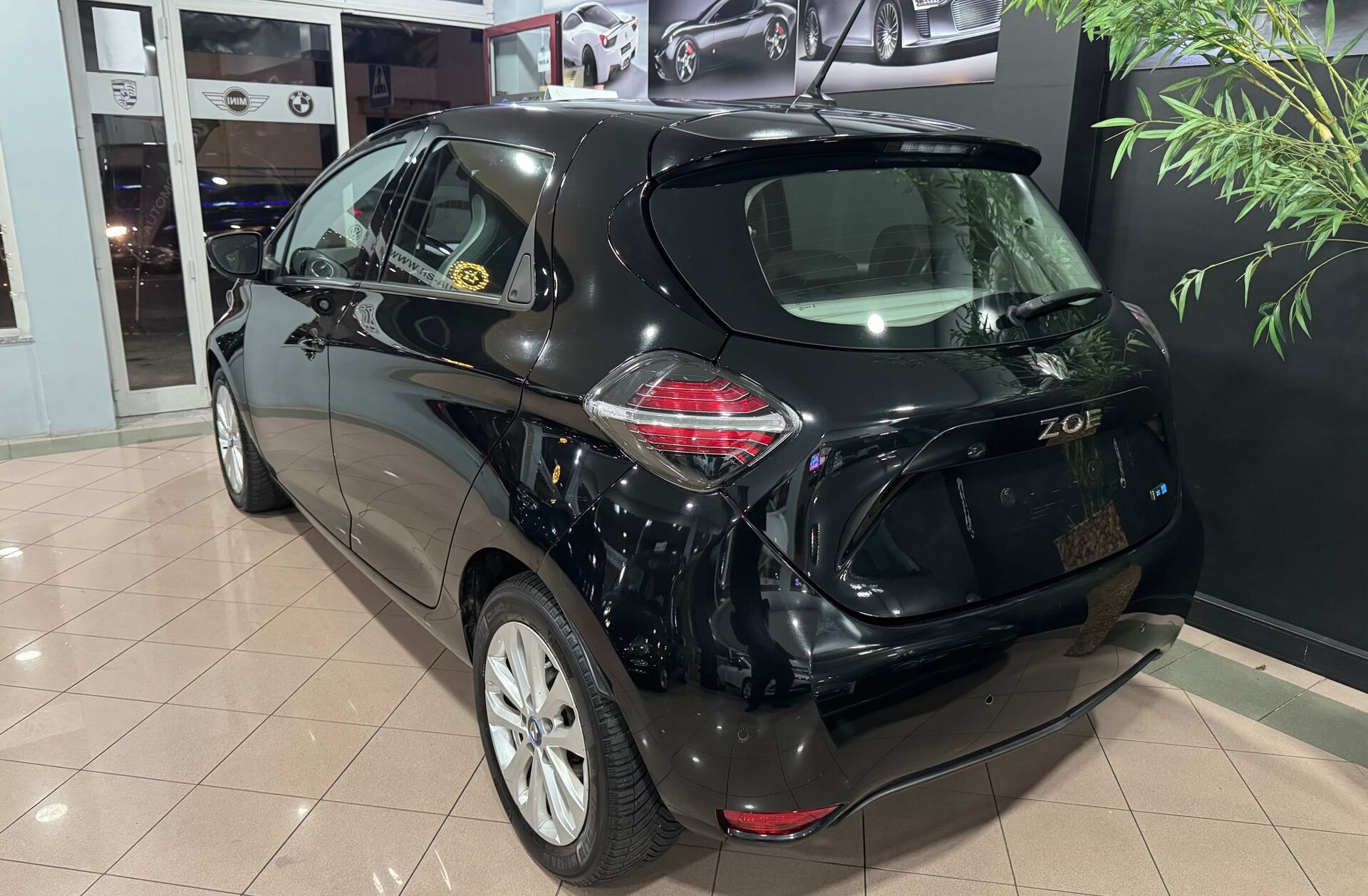 RENAULT ZOE Limited 50