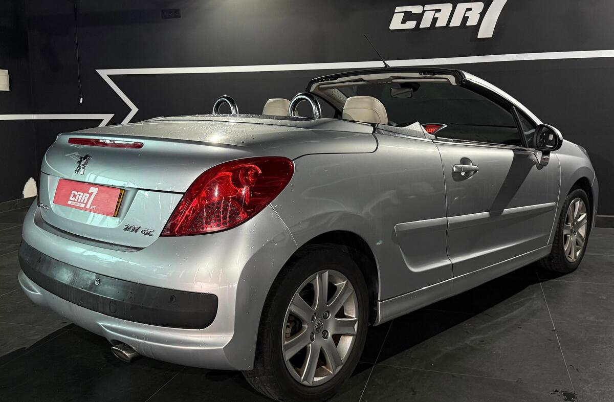 PEUGEOT 207 1.6 HDi Sport