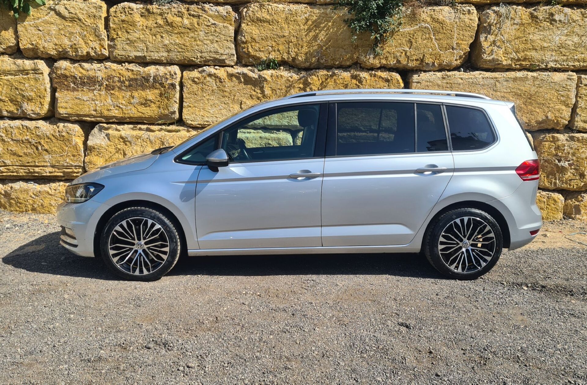 VOLKSWAGEN Touran 1.6 TDI Confortline DSG