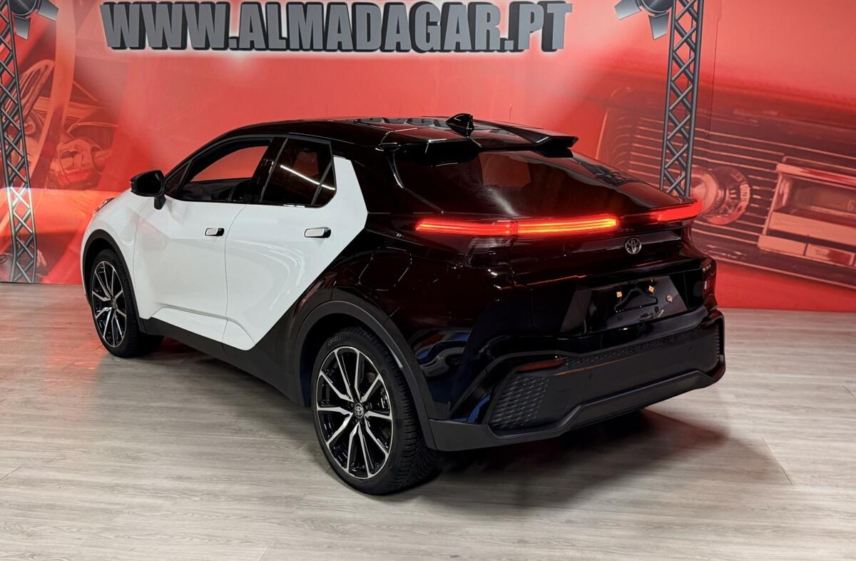 TOYOTA C-HR 2.0 HDF Plug-in GR Sport Premiere Edition