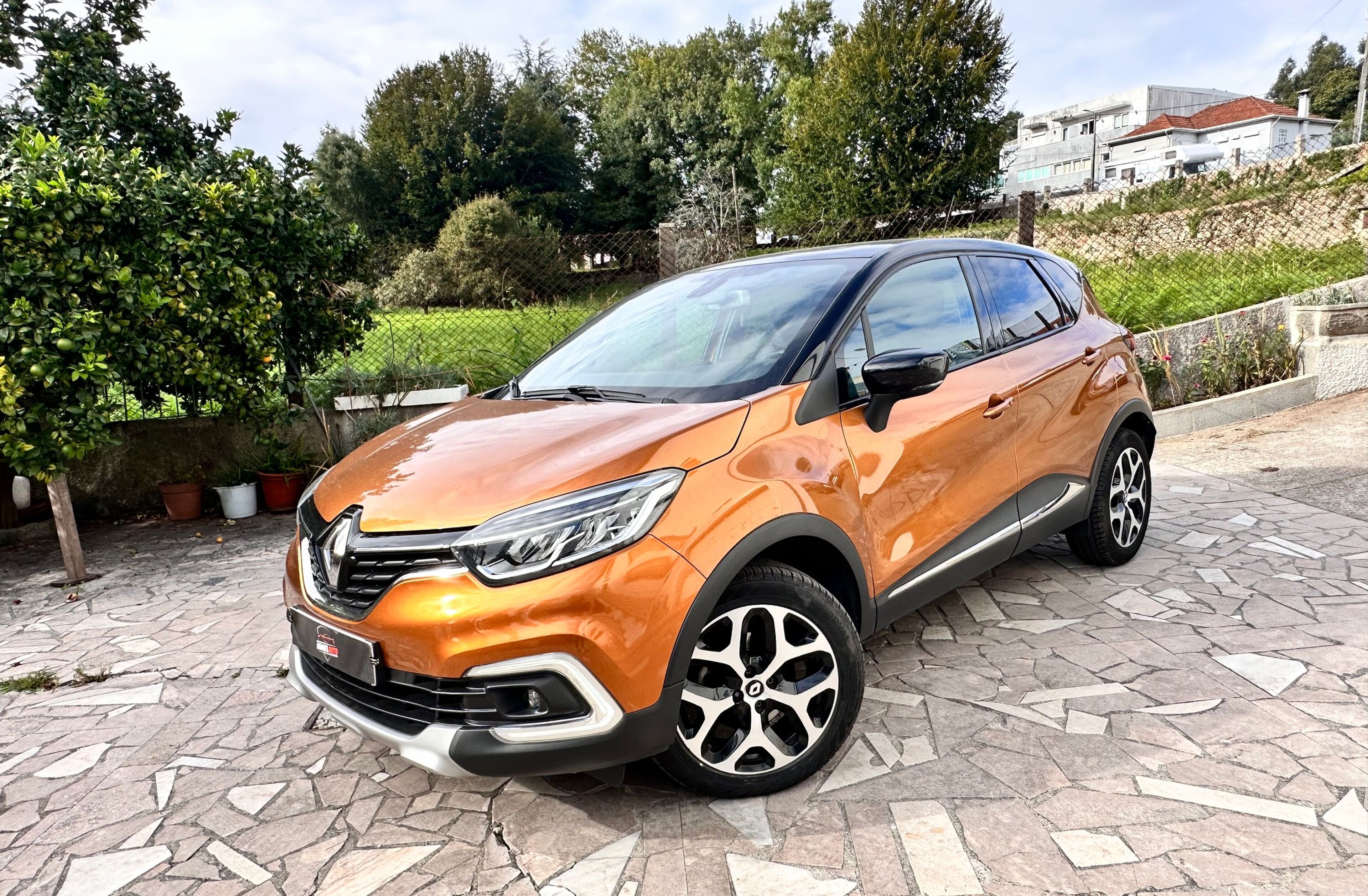 RENAULT Captur 1.2 TCe Exclusive XMOD EDC