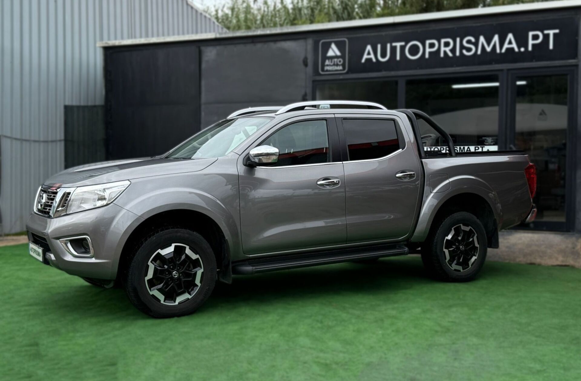NISSAN Navara 2.3 dCi CD 4WD N-Connecta Nav