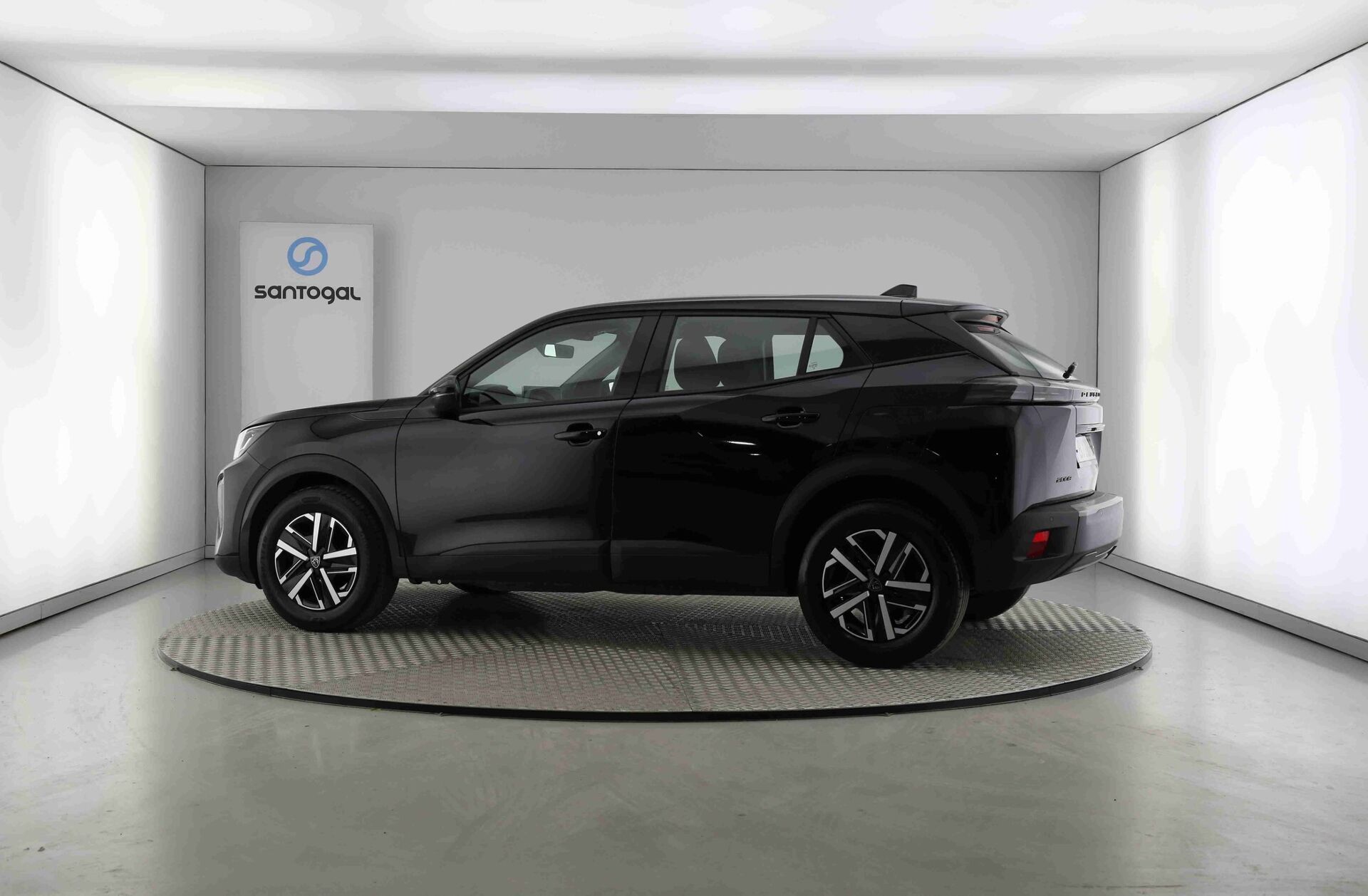 PEUGEOT 2008 1.2 PureTech Active