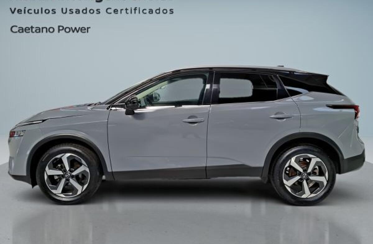 NISSAN Qashqai 1.3 DIG-T N-Connecta LED Xtronic