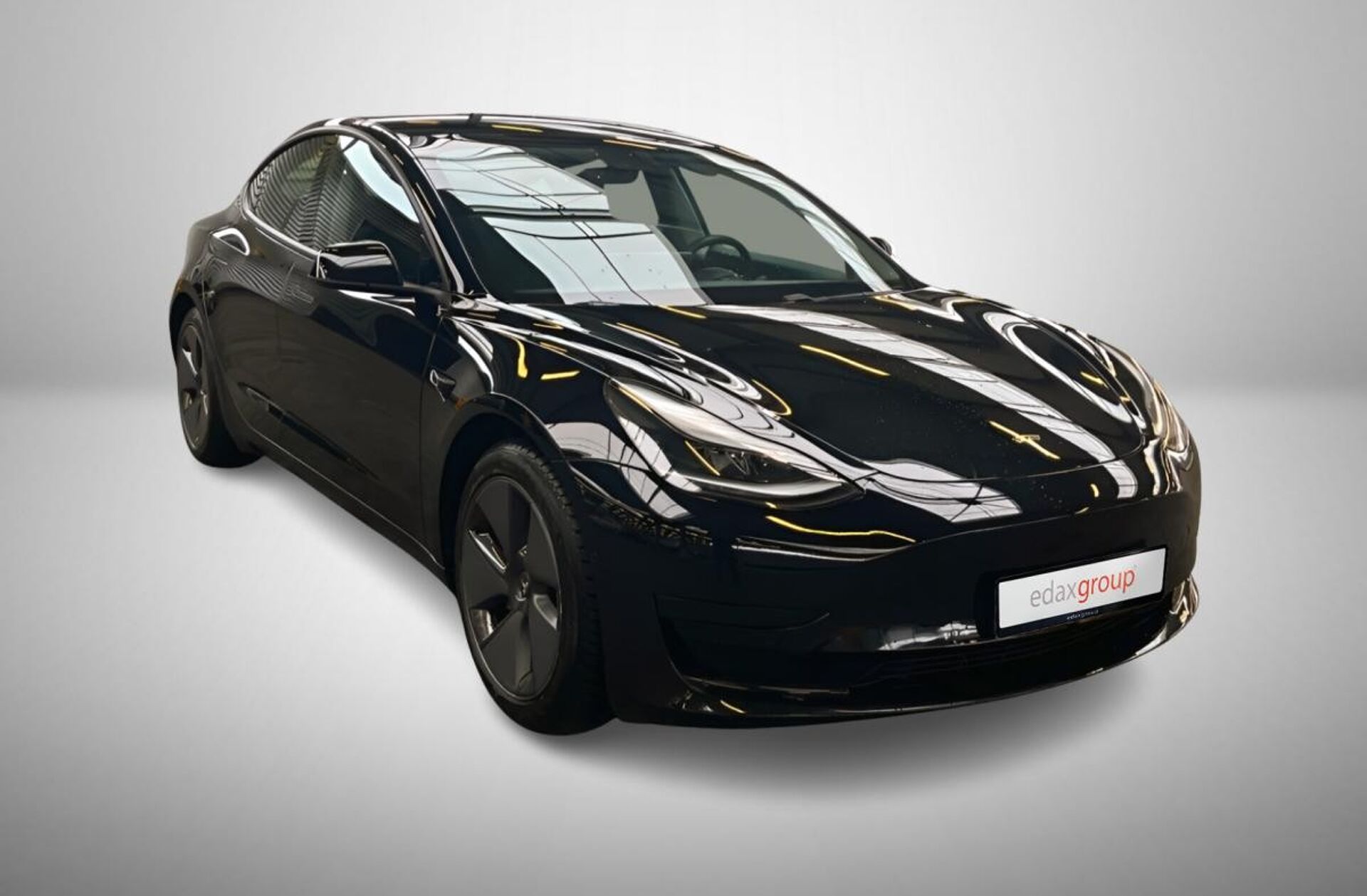 TESLA Model 3 Standard Range Plus RWD