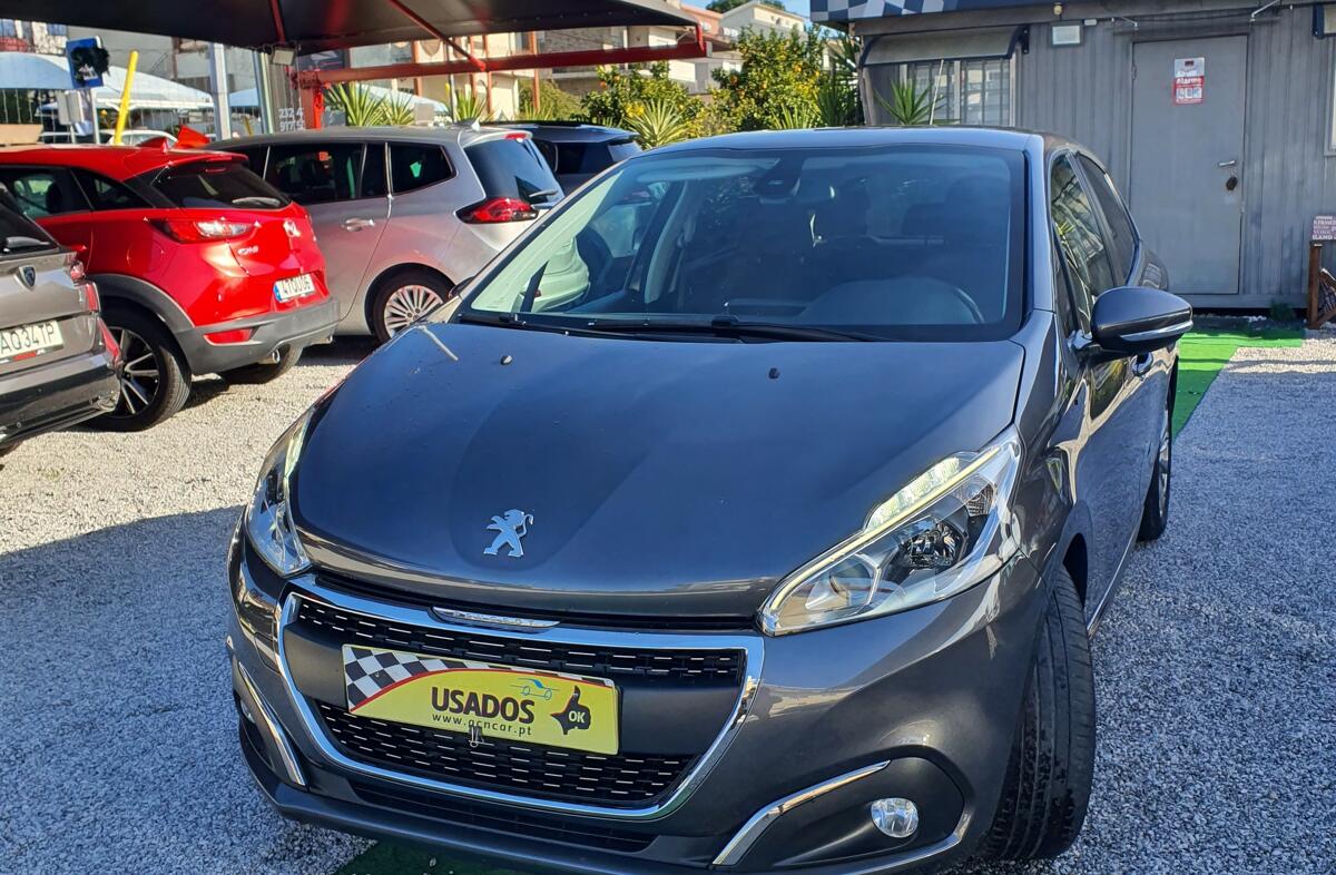 PEUGEOT 208 1.5 BlueHDi Active