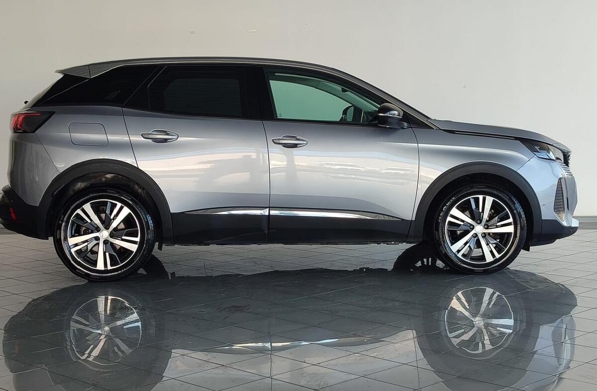 PEUGEOT 3008 1.5 BlueHDi Allure