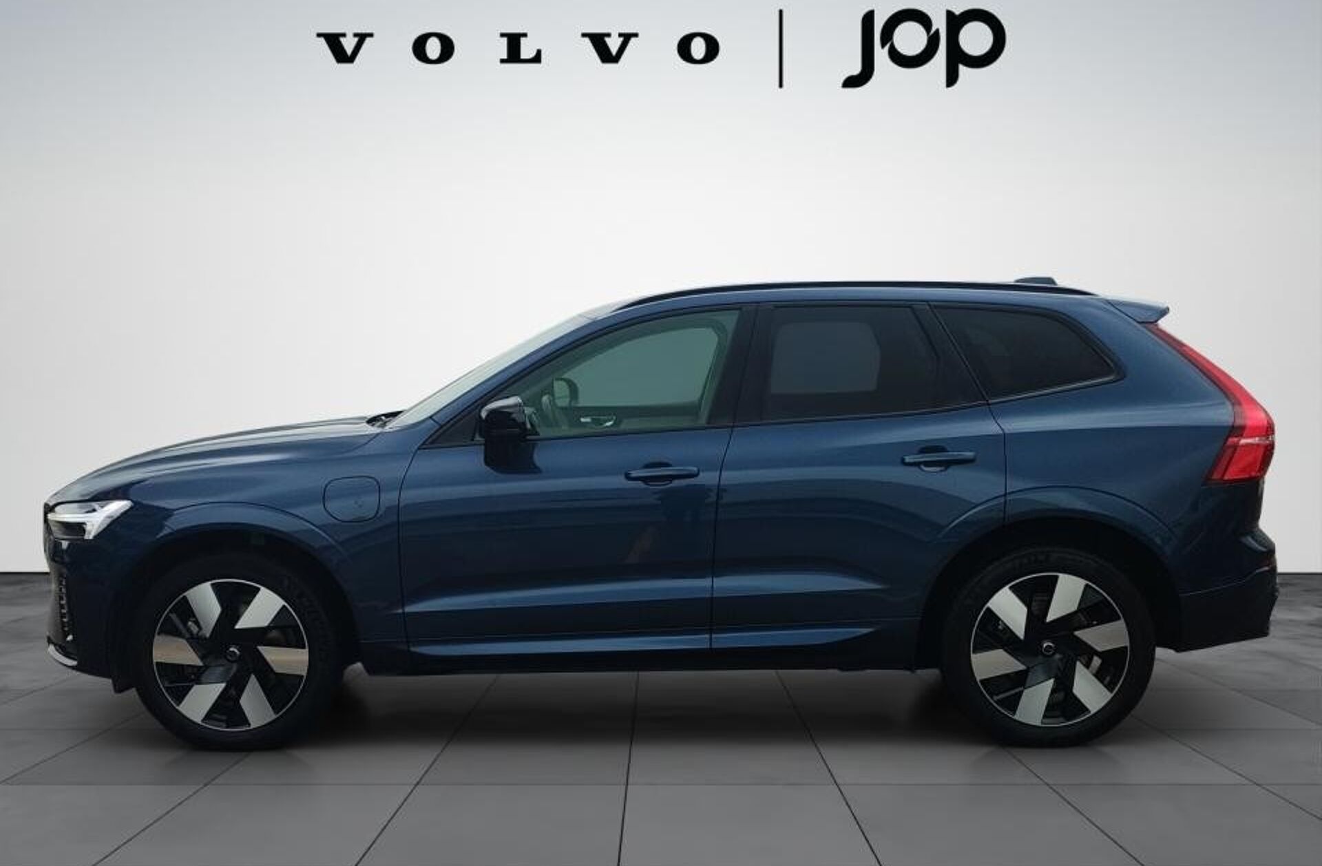 VOLVO XC60 2.0 T6 PHEV Plus Dark AWD