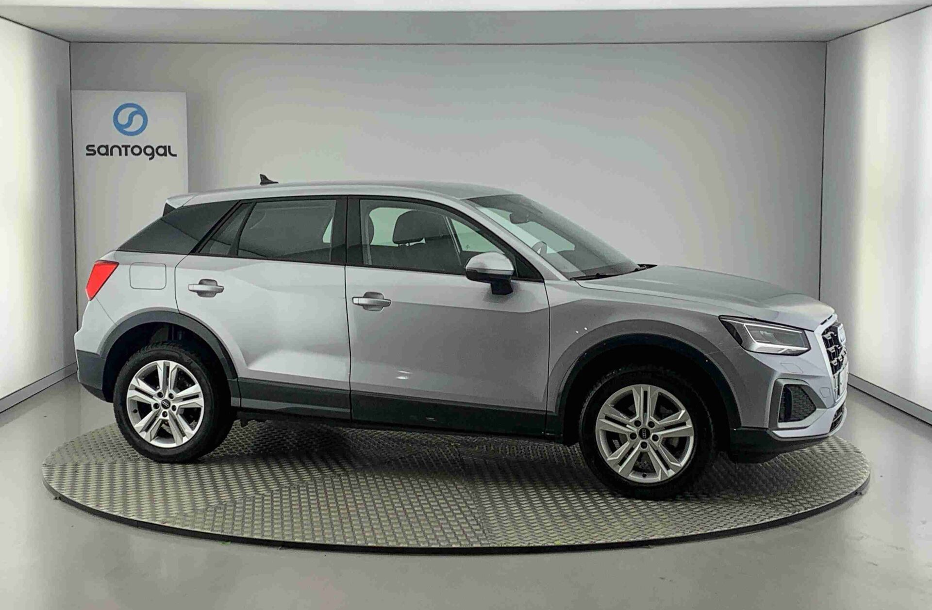 AUDI Q2 30 TFSI Advanced