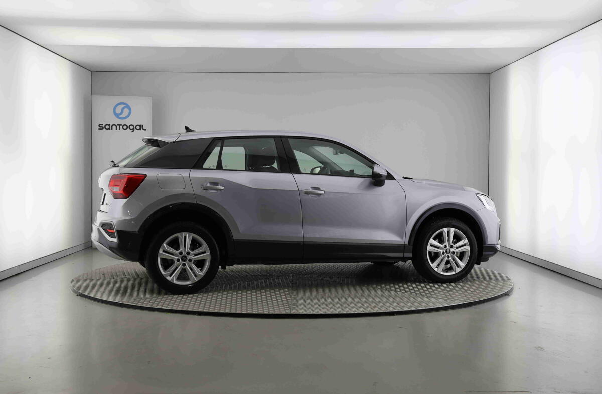 AUDI Q2 30 TFSI Advanced