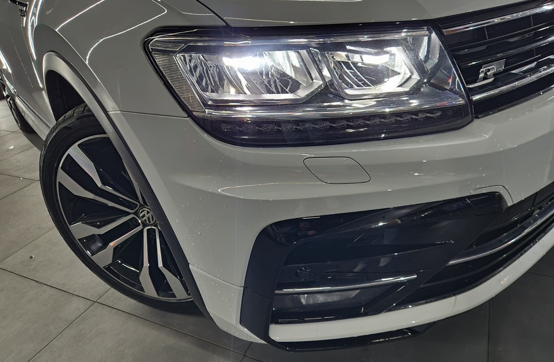 VOLKSWAGEN Tiguan 2.0 TDI R-Line DSG