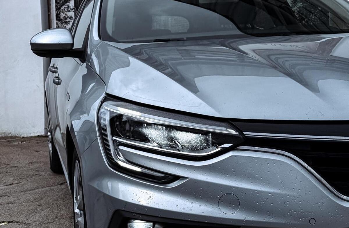 RENAULT Mégane 1.6 E-Tech Plug-In E-Tech Hybrid Engineered