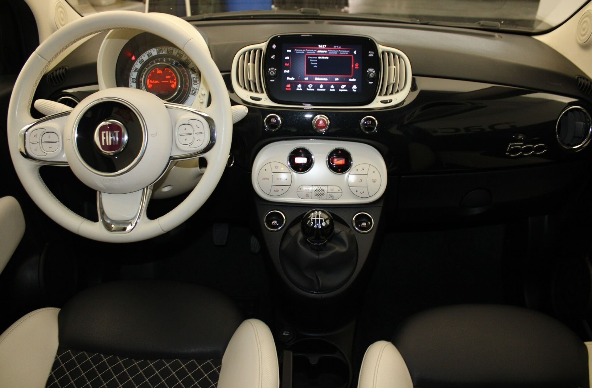 FIAT 500 1.0 Hybrid Dolcevita