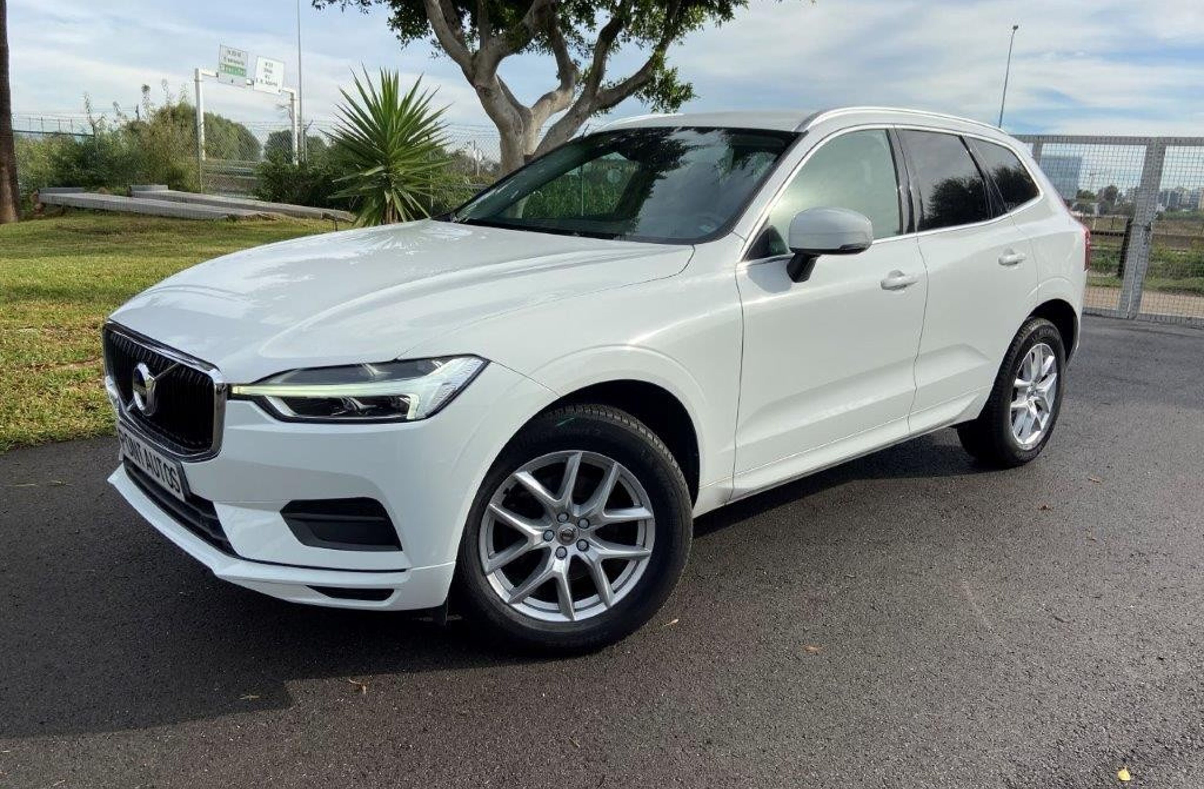 VOLVO XC60 2.0 D4 Momentum AWD Geartronic
