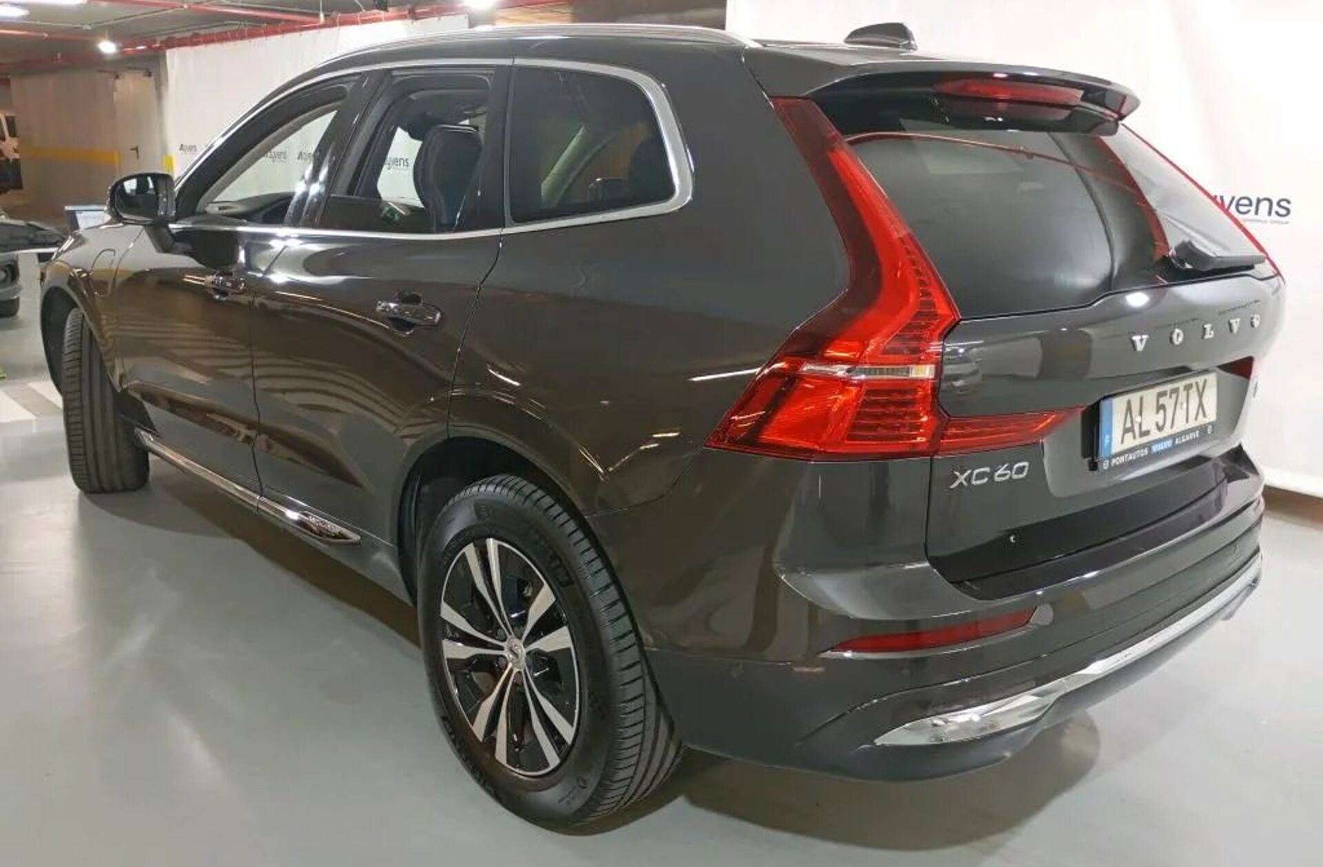 VOLVO XC60 2.0 T6 PHEV Inscription Expression AWD