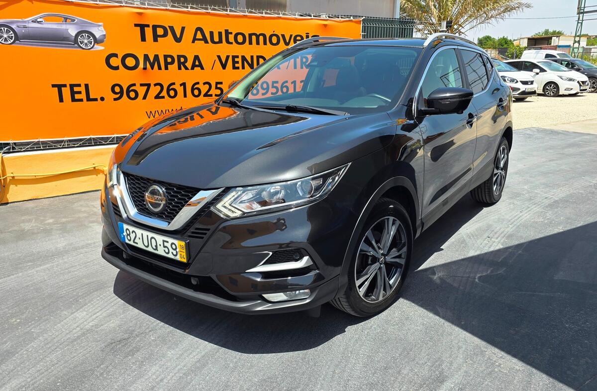 NISSAN Qashqai 1.5 dCi N-Connecta