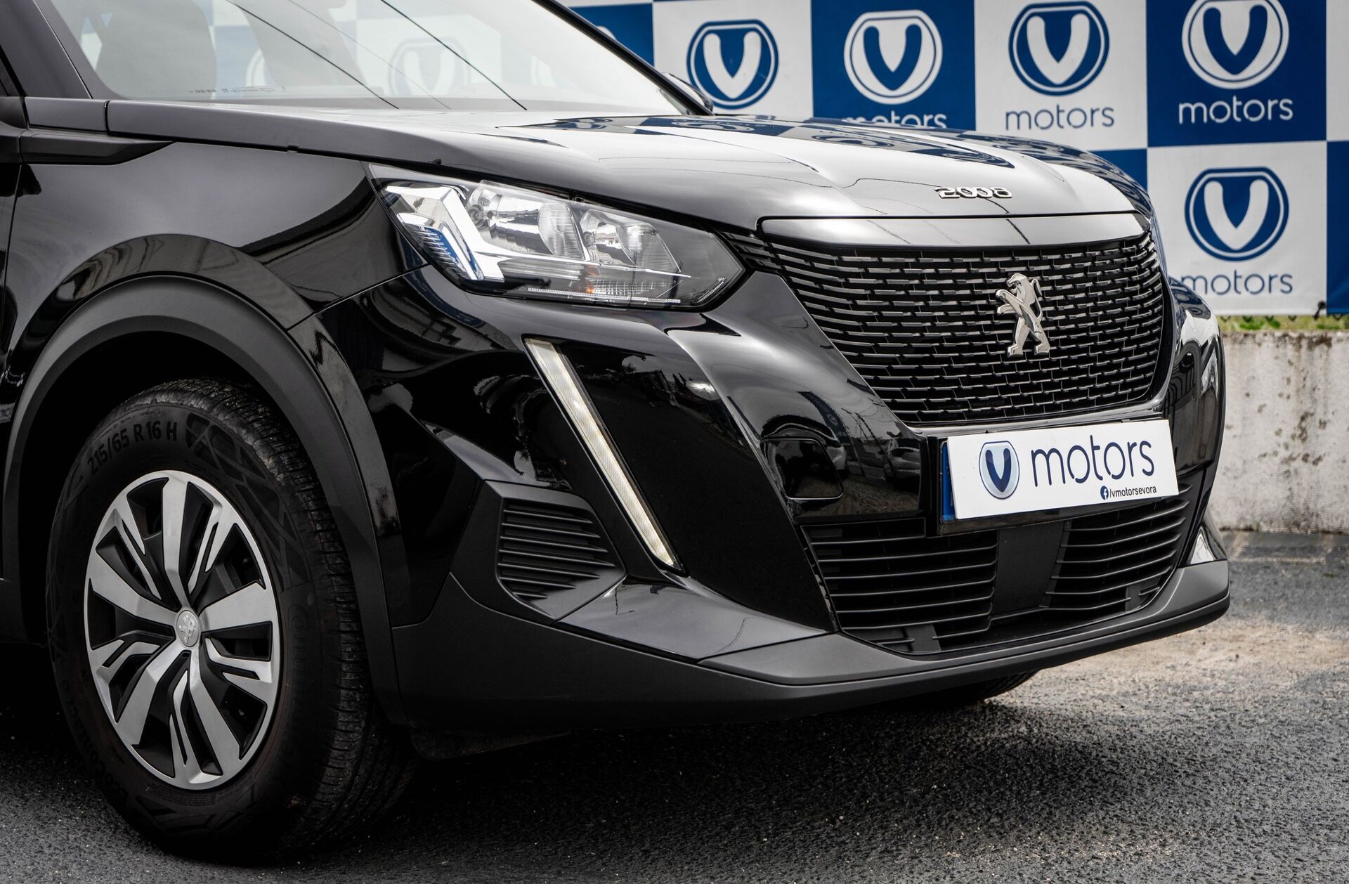 PEUGEOT 2008 1.2 PureTech Active Pack