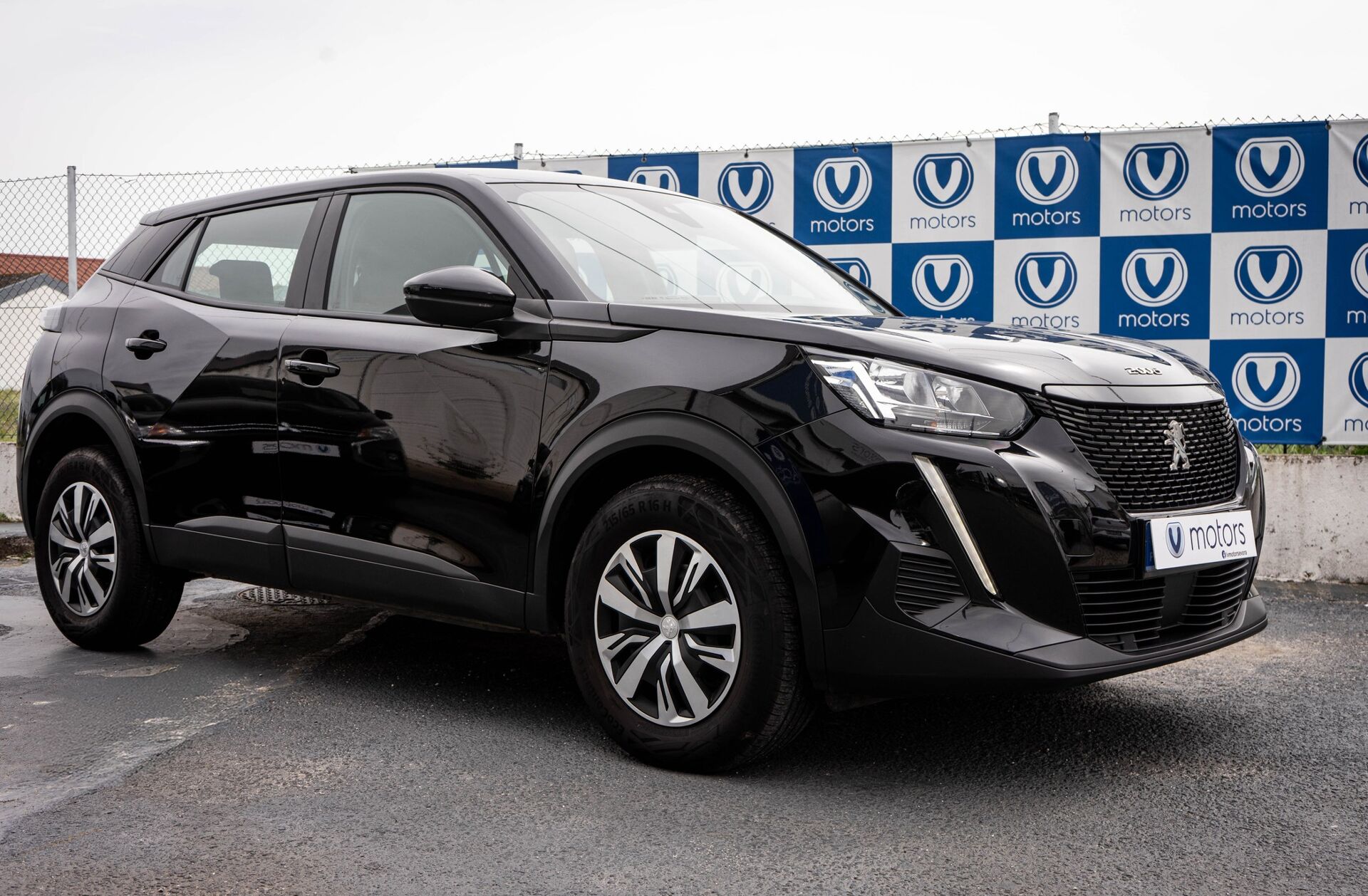 PEUGEOT 2008 1.2 PureTech Active Pack