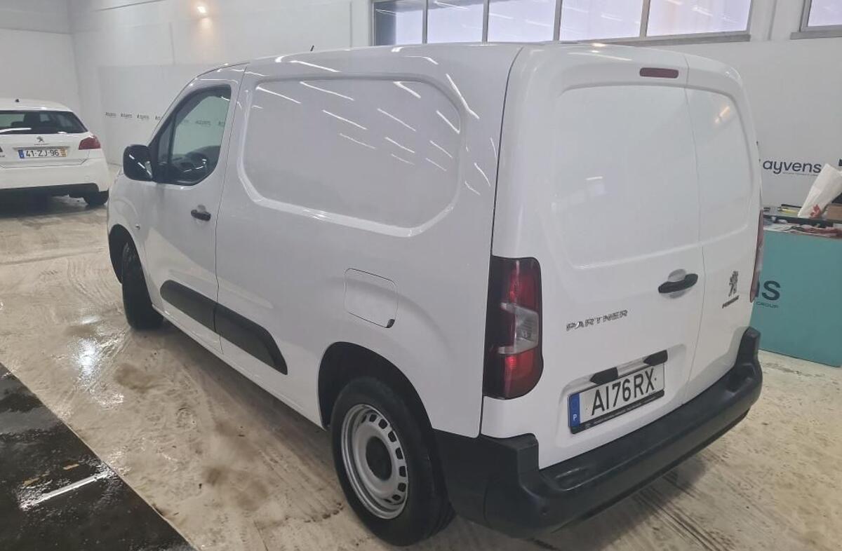 PEUGEOT Partner 1.5 BlueHDi Premium Standard