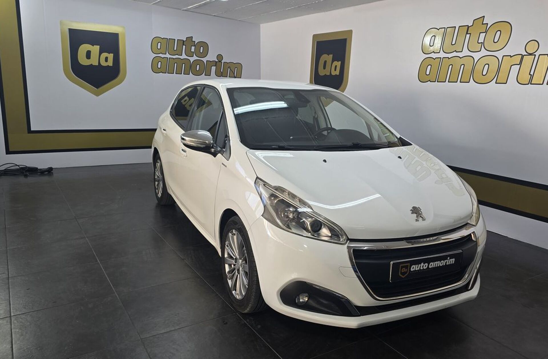 PEUGEOT 208 1.6 BlueHDi Style