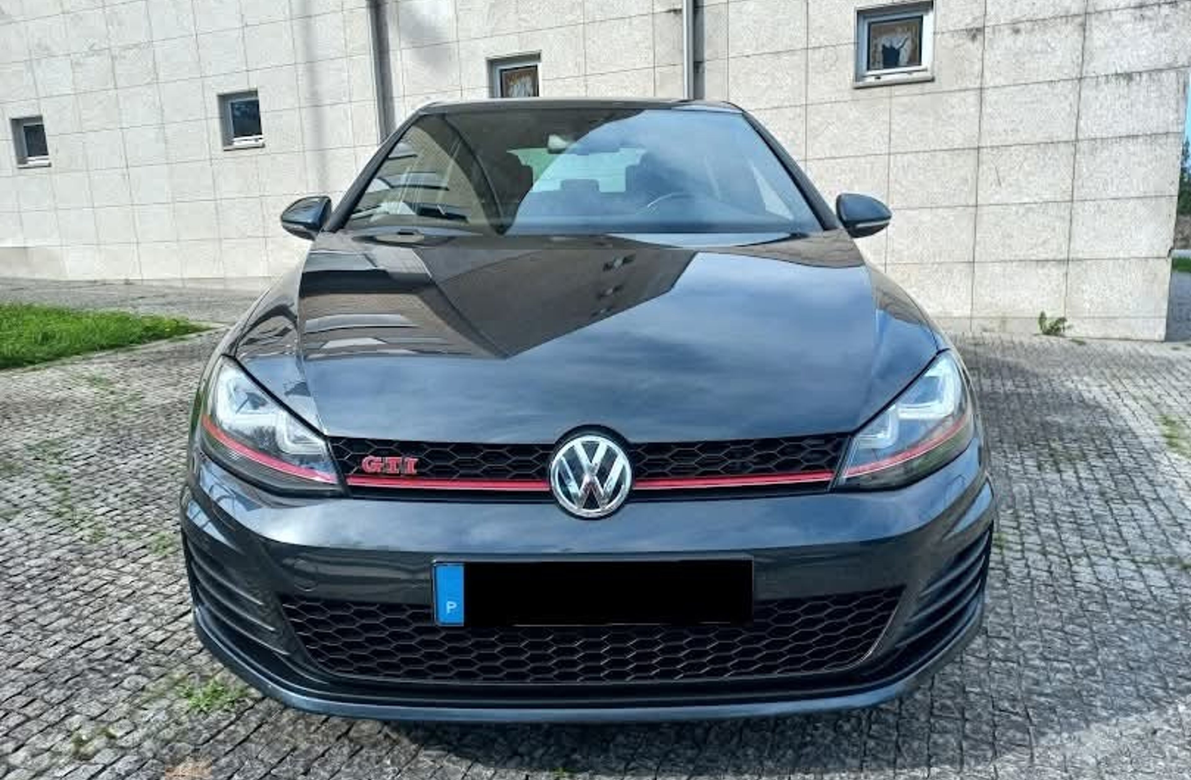 VOLKSWAGEN Golf 2.0 TSi GTi