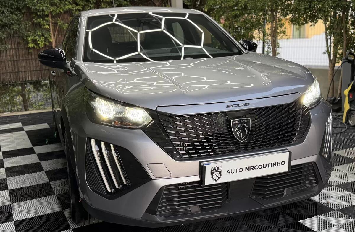 PEUGEOT 2008 1.2 PureTech Style