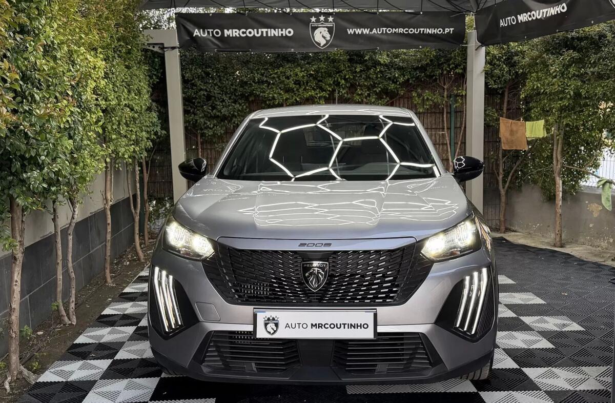 PEUGEOT 2008 1.2 PureTech Style