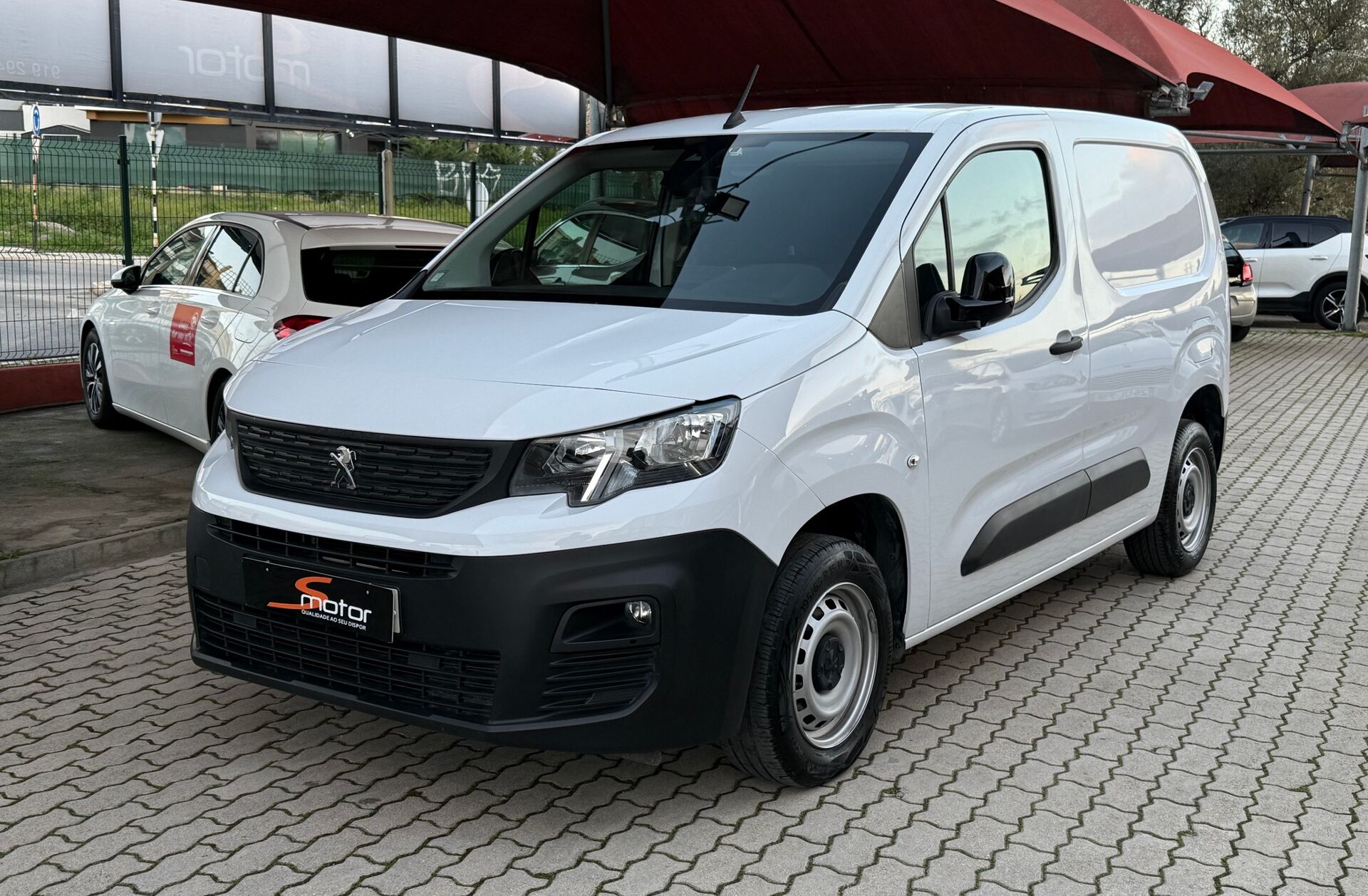 PEUGEOT Partner 1.5 BlueHDi Premium Standard