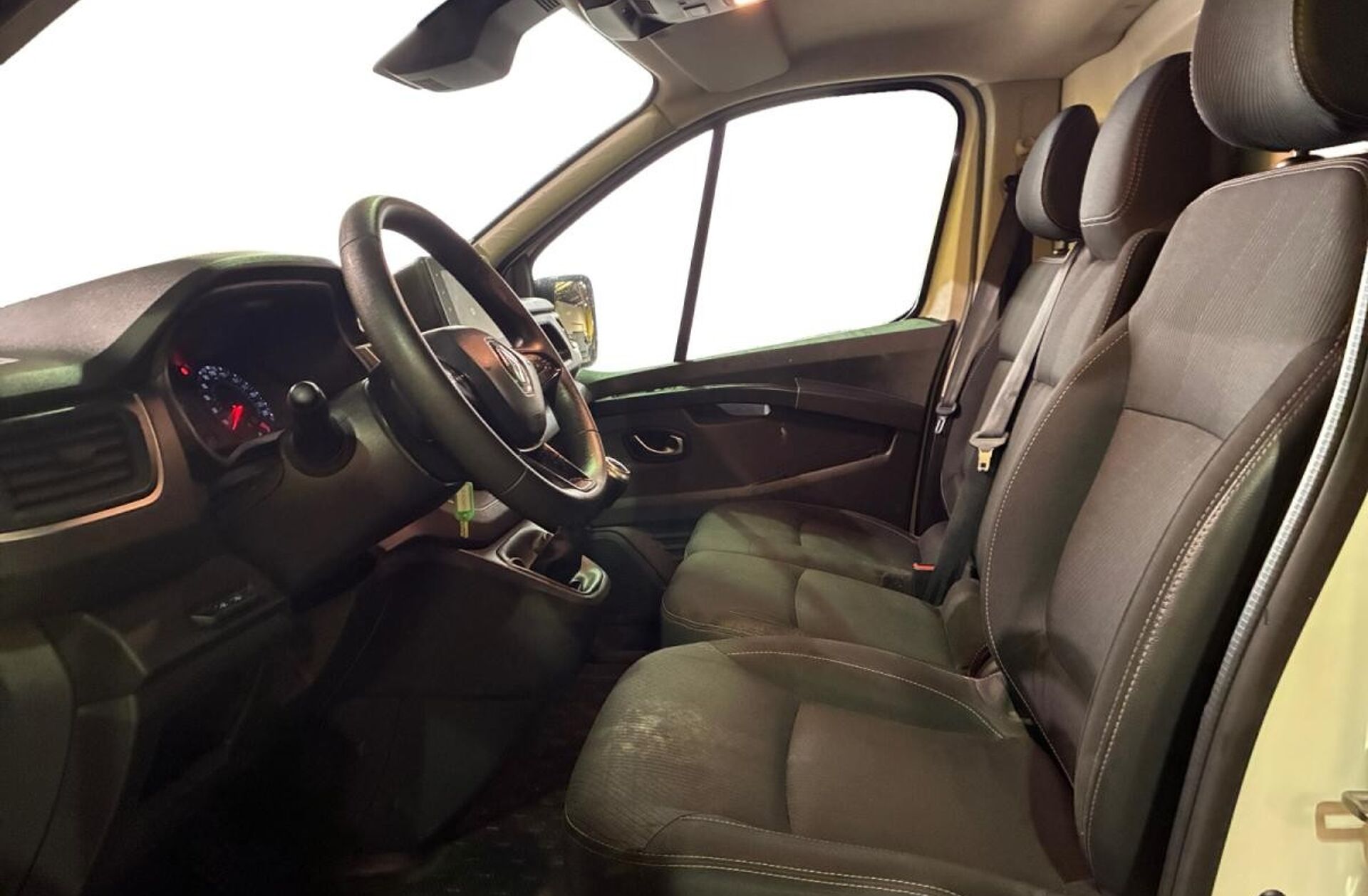 RENAULT Trafic 2.0 Blue dCi L1H1