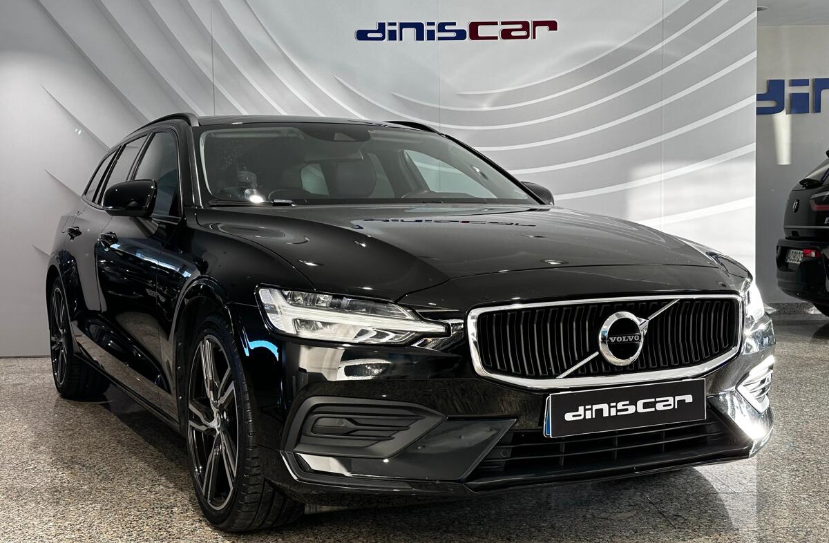 VOLVO V60 2.0 D3 Momentum Geartronic